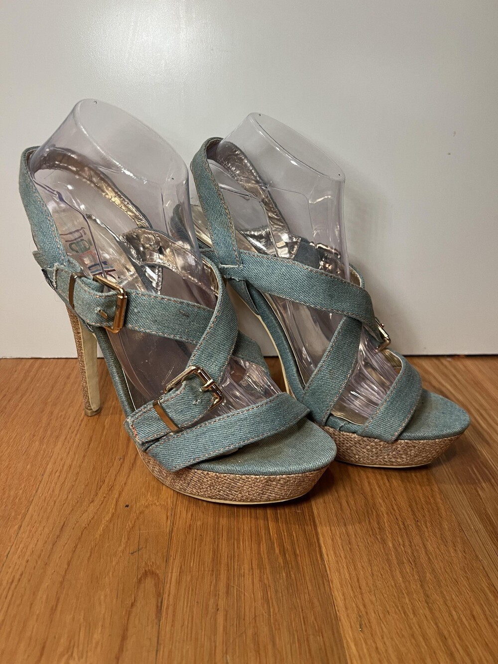 Heckik Shoes Womens Size 8.5 Blue Denim Cross Strap Platform High Heel Sandals